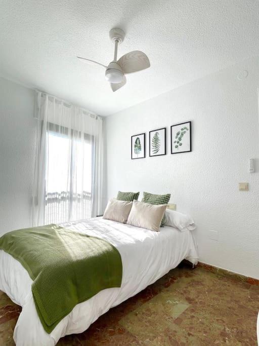 Beautiful & Sunny Apartment マラガ エクステリア 写真