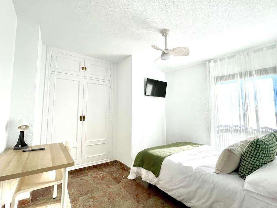Beautiful & Sunny Apartment マラガ エクステリア 写真