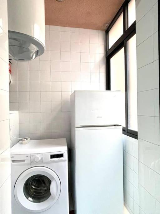 Beautiful & Sunny Apartment マラガ エクステリア 写真